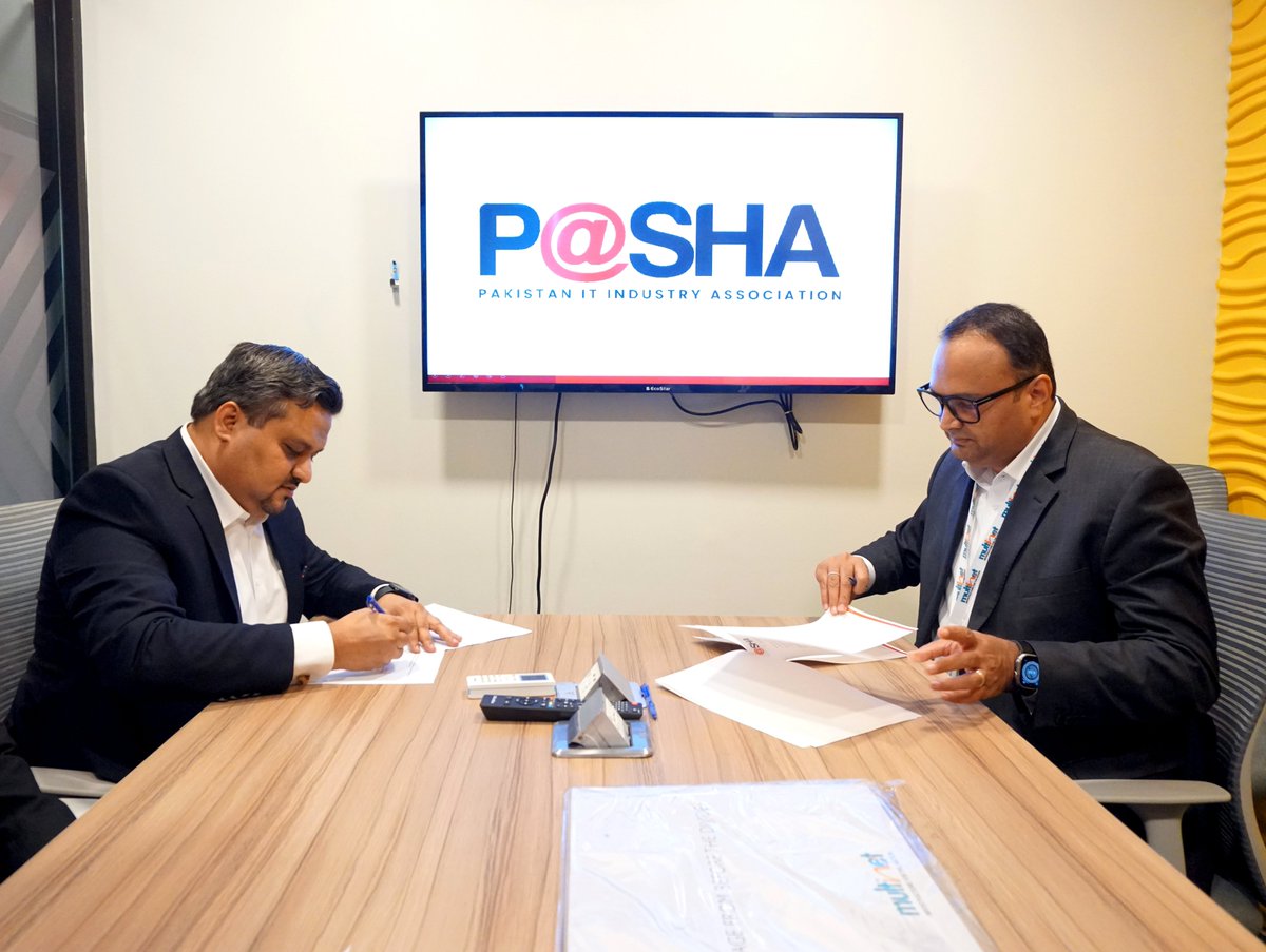OfficialMPPL's tweet photo. Here is a glimpse of the partnership between Multinet Pakistan and P@SHA for introducing #cloud, #infosec & #connectivity bouquet to uplift the local ICT landscape.
#MultinetPakistan #PASHA #PakistanSoftwareHousesAssociation #Partnership #Karachi #Lahore #Islamabad https://t.co/kuTZF6ZioS