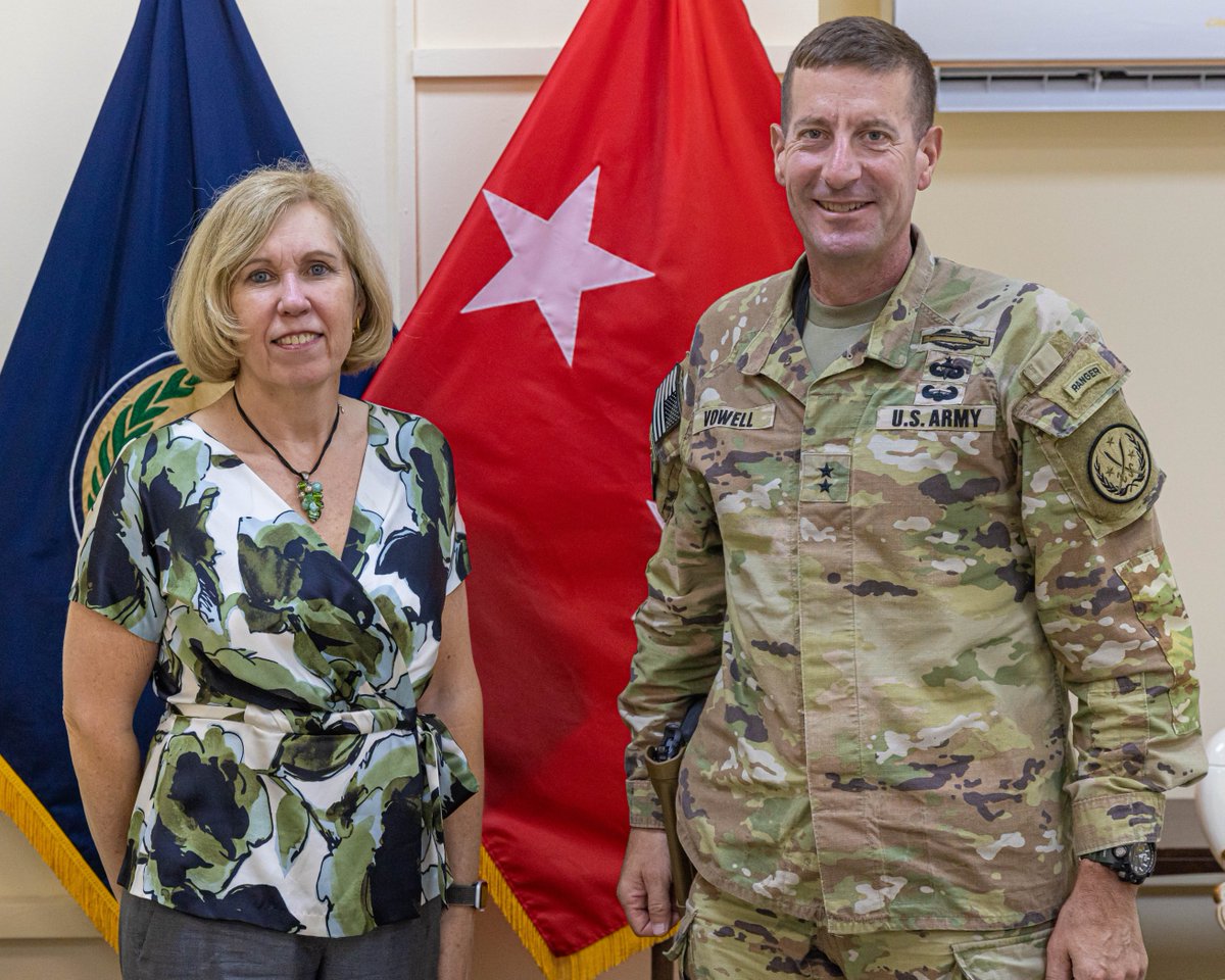 CJTF-OIR leadership received the Australian Ambassador to Iraq, Ms. Paula Ganly. Australia is one of the many nations contributing troops to the OIR #Coalition mission to #DefeatISIS.

#StrongerTogether #OneMissionManyNations