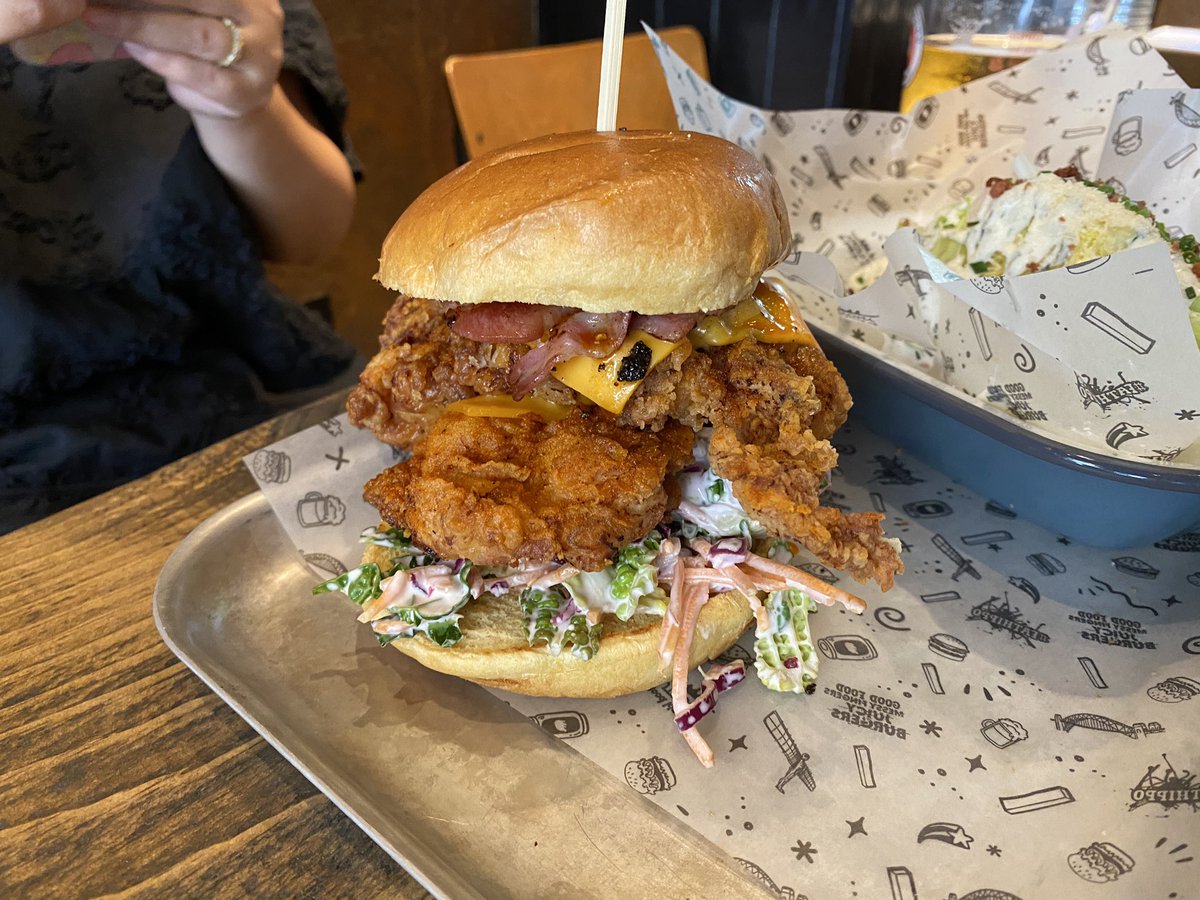 LDNBurgerClub's tweet photo. We had @fathippofood burgers in Soho. Definitely worth the visit. Juicy, tasty burgers…but not significantly different from other comparable #burger places. Solid 7.5/10 https://t.co/gjPLE6qaNx