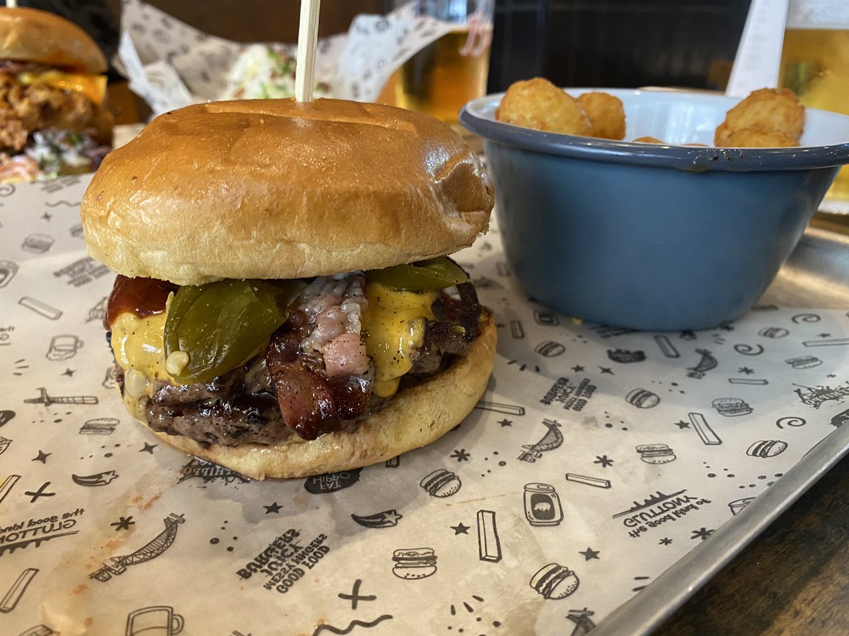 LDNBurgerClub's tweet photo. We had @fathippofood burgers in Soho. Definitely worth the visit. Juicy, tasty burgers…but not significantly different from other comparable #burger places. Solid 7.5/10 https://t.co/gjPLE6qaNx