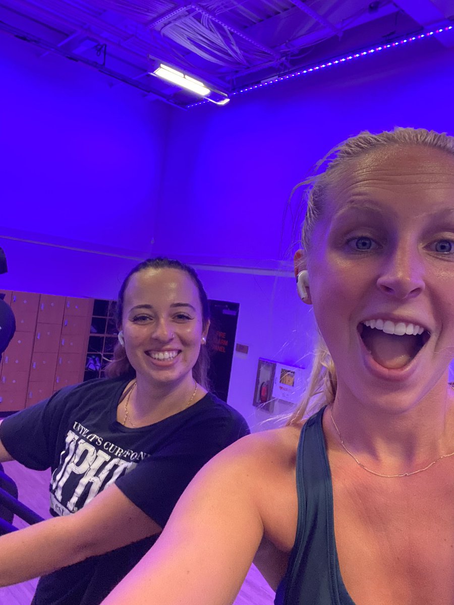 Brooke Smith tweet media