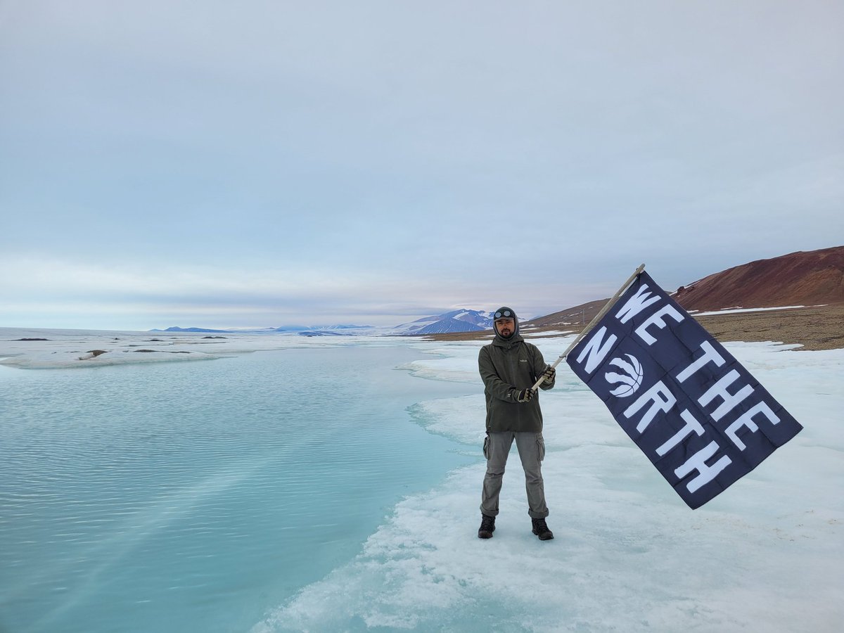 eliotsico's tweet photo. @Raptors How North are you? Last month, I flew the Raptors flag on Ward Hunt Island, the northernmost piece of land in Canada - that, is true North fandom.

#wethenorth #raptors #northpole #wardhuntisland https://t.co/CjWGgyxUqo