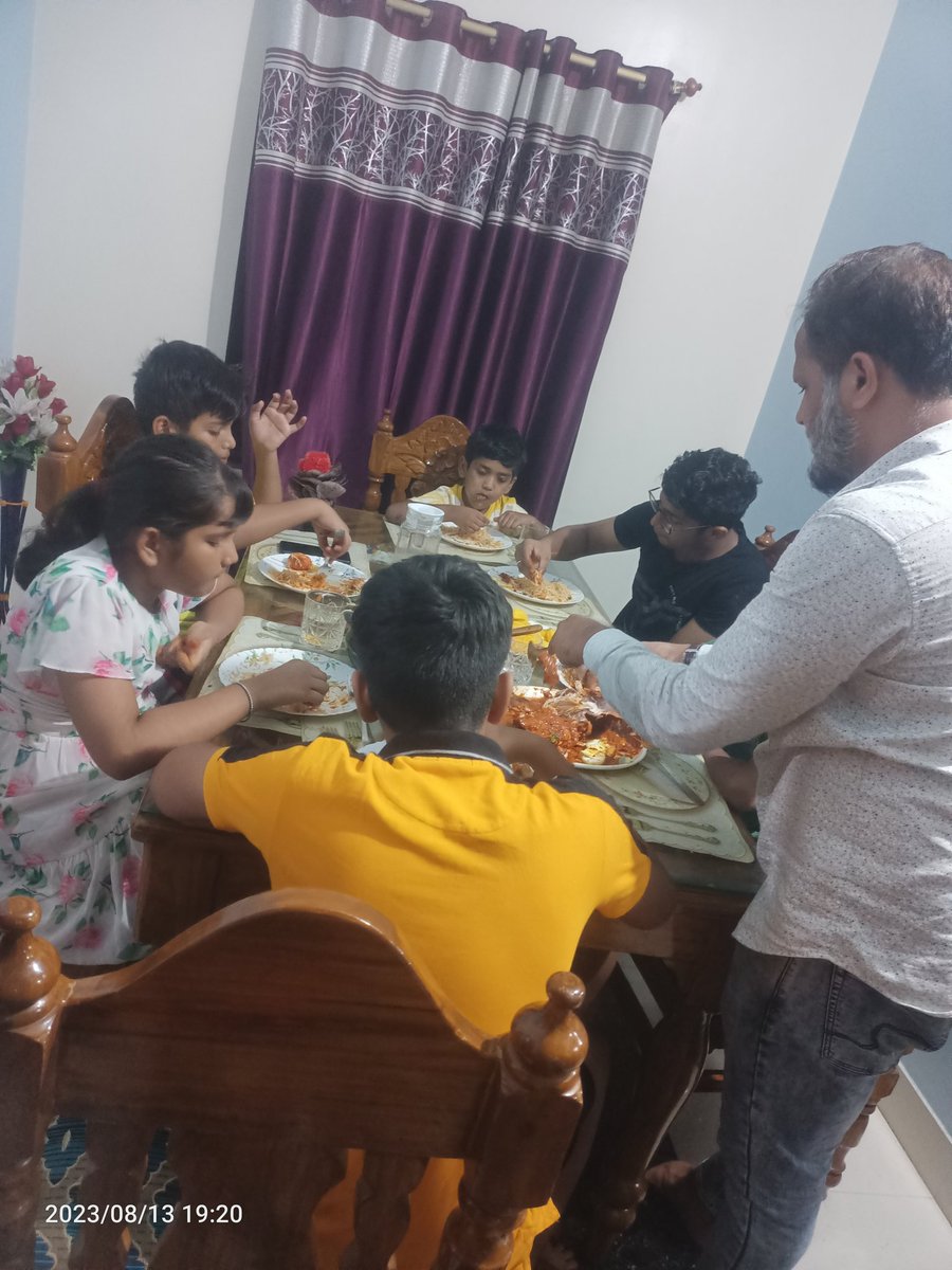 aftab_fatma's tweet photo. https://t.co/ZsUlq5mRbW
Dawat Special Murgh Musallam recipe is very easy to make at home! Full Video link 👆
#newrecipe #veryeasyandtasty #chickenlovers #fullchicken #recipe #Twitterfood https://t.co/jakKantzYH
