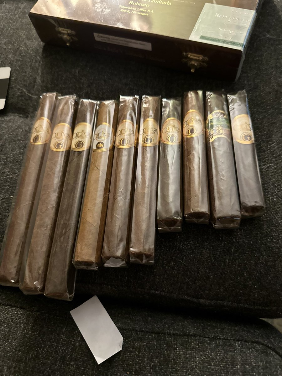 The Stash tweet media