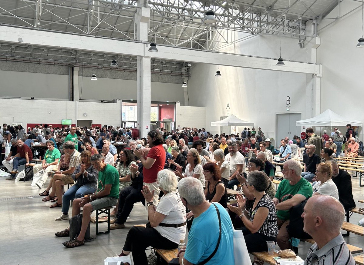 OlivierGuivarch's tweet photo. La CFDT n’est pas résignée après la mobilisation contre la réforme des retraites. Nous avons renforcé notre base d’adhérents et gagné en visibilité. Nous restons mobilisés sur les enjeux de la rentrée sociale. https://t.co/34GpkIixaV