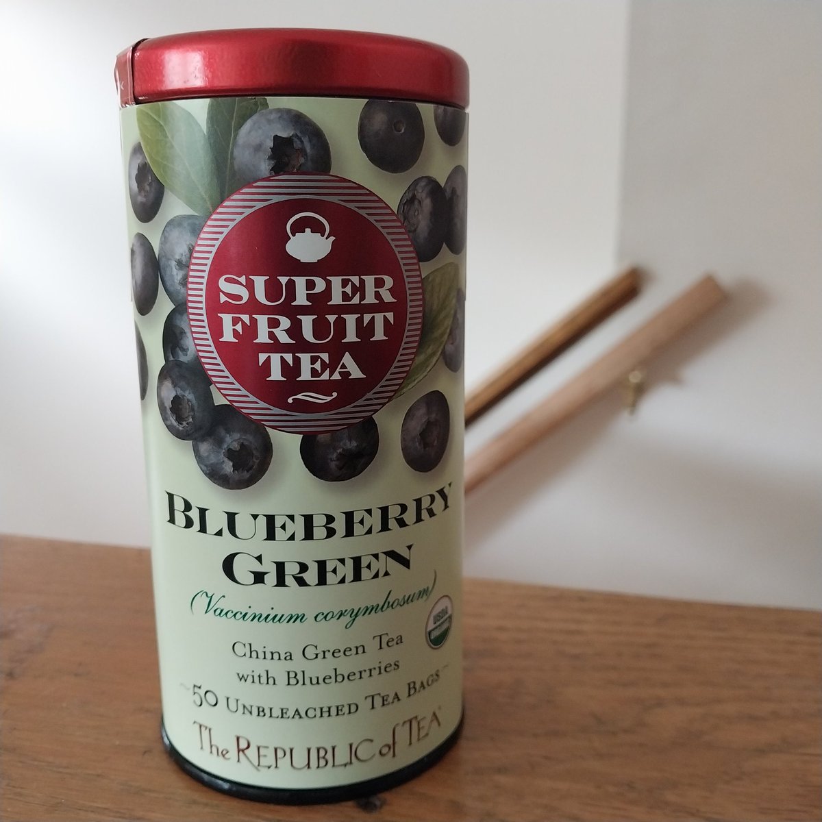 ekbuege's tweet photo. Coffee is great, but I'm a "books &amp; tea" person. This blueberry green tea has been my go-to this summer, &amp; I'm sipping it now to chase away the tail end of a migraine &amp; get back to work. Tea friends, what's your favorite bagged tea? Sometimes I'm feeling too lazy for loose-leaf. https://t.co/fEz11fXX7V