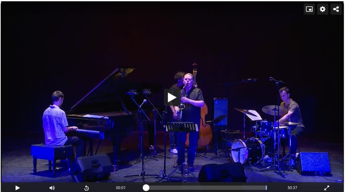 Just thought I would share the video link of a concert I did last month for the Robalo Music Festival in Lisbon. The video and audio came out great and were recorded by Antena 2 - RTP. A super fun gig playing some of my new music with great cats!

antena2.rtp.pt/em-antena/conc…
