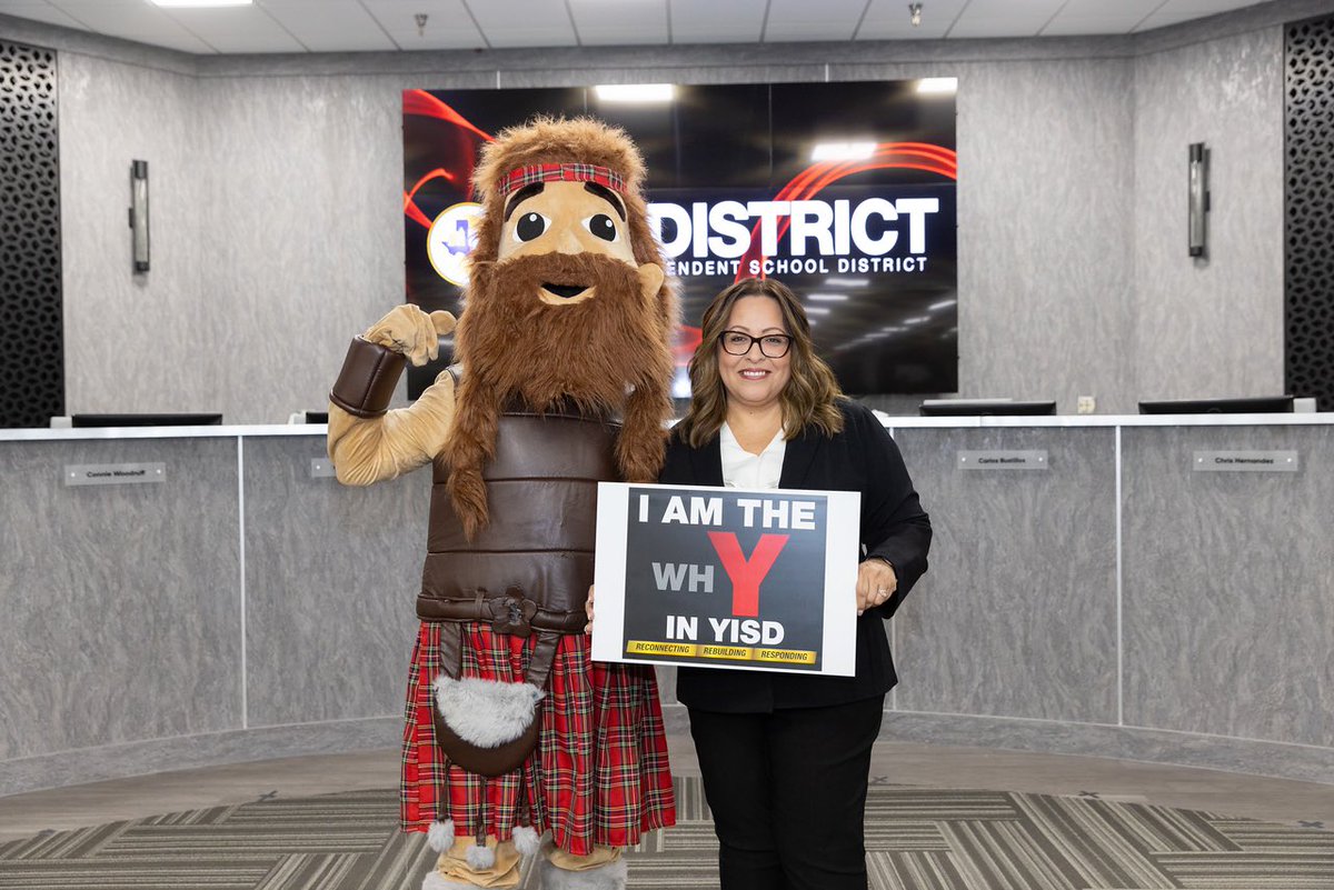 Brenda Chacon-Robles, Ed.D. (@brendachr1) on Twitter photo Kicking off our August Leadership meeting with our Superintendent and friends. It's a great day to be <a href="/YsletaISD/">Ysleta ISD</a>! #ServiceExcellence Kicking off our August Leadership meeting with our Superintendent and friends. It's a great day to be <a href="/YsletaISD/">Ysleta ISD</a>! #ServiceExcellence