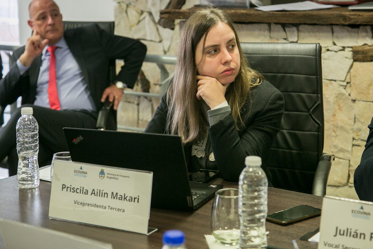 ecovinaarg's tweet photo. Se repasaron los avances concretos en cuestiones centrales para la consolidación y funcionamiento del Ente y se fijaron las próximas pautas a trabajar. 
Mas info: https://t.co/13bMFb96gY https://t.co/6M5WDf99V2