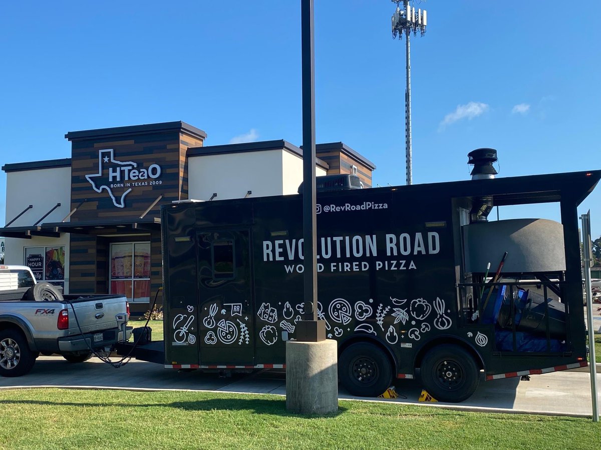 HTeaoNac's tweet photo. 🚨FOOD TRUCK time again!!!🚨

Revolution Pizza will be here at @HTeaoNac from 11-6pm! 

Come grab a slice or two, along with the “World’s Greatest Iced Tea”…🍕🥤

#ItsTeaTime⏰ #FoodTruck🚛
#IceColdTea🧊 https://t.co/ffPRf9Rdio