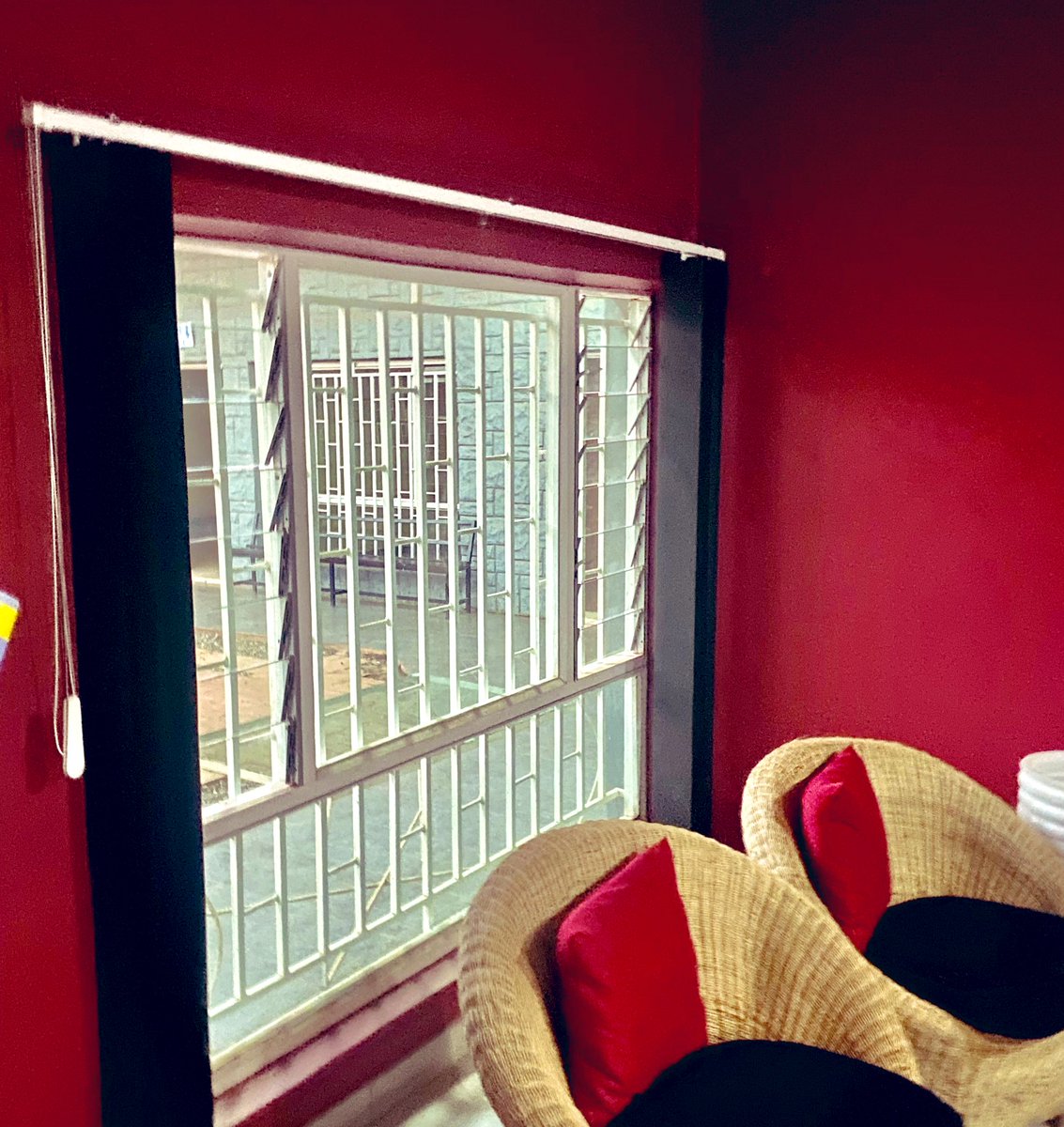 1kwacha's tweet photo. 🔨🧰🔩
#CurtainInstallation
#BlindInstallation https://t.co/scmnCoEA0g