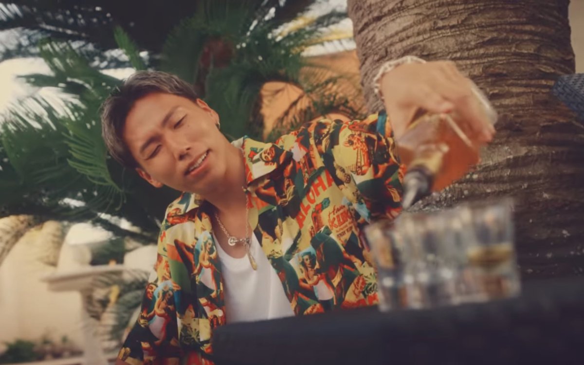 com.まなまな tweet media