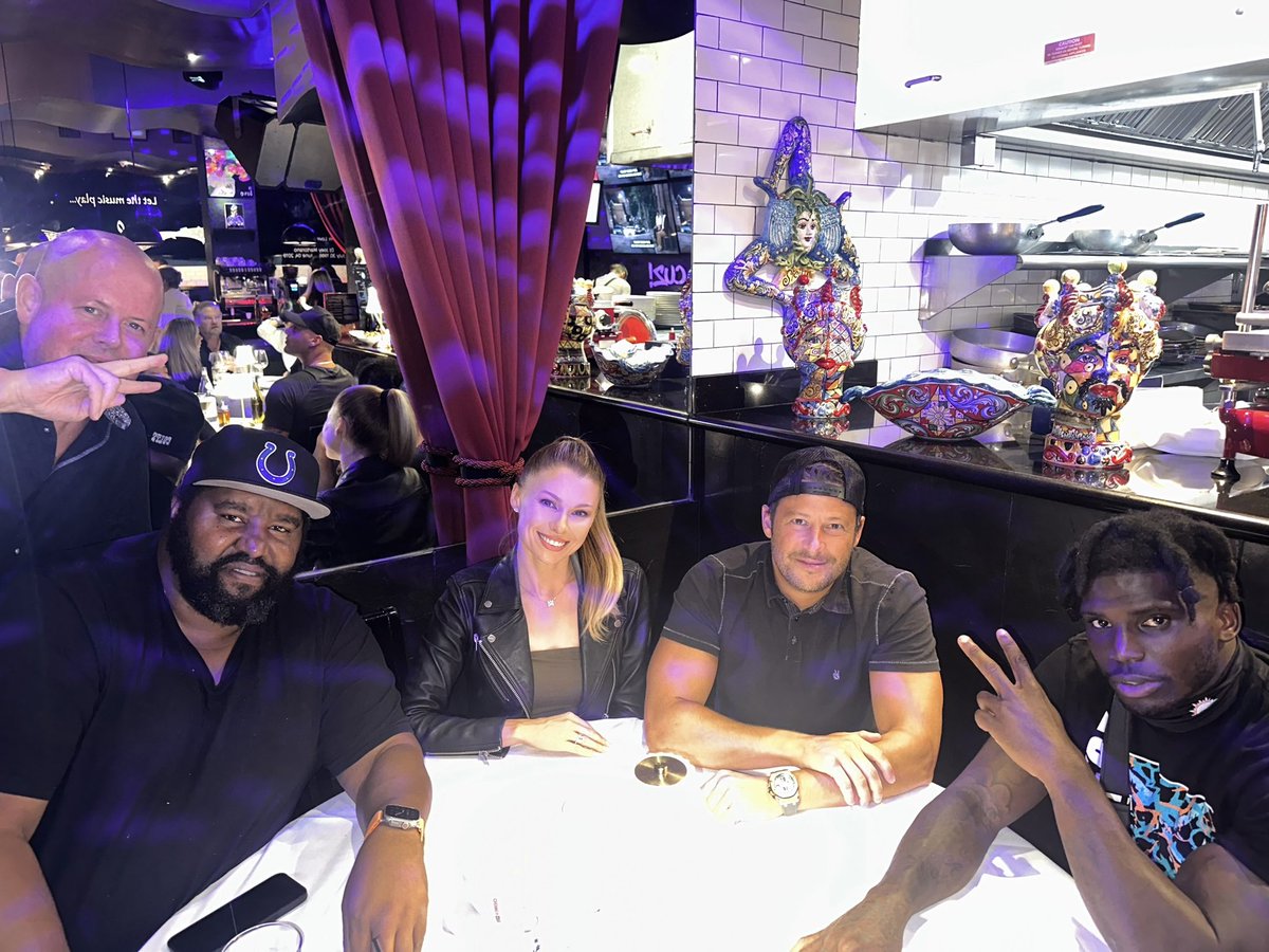 MarcoAndretti's tweet photo. South FL bread breakin’ @cheetah https://t.co/TiDjyLa3vU