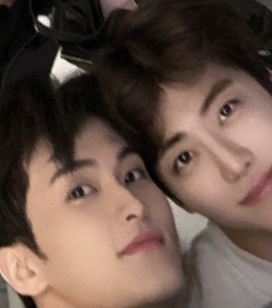 mark and jaemin.....