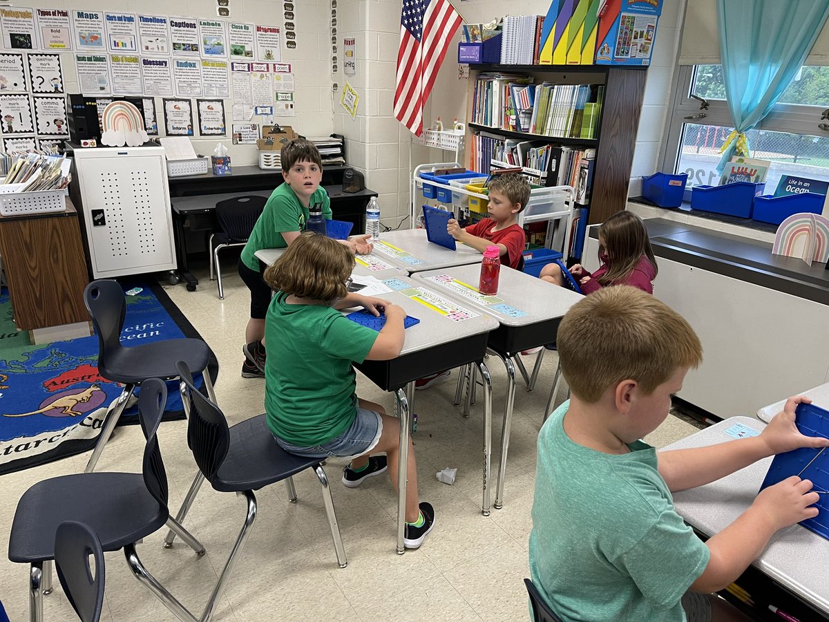 allisonbeck737's tweet photo. Mrs. Pike’s 2nd graders are working on shape classification by playing “Guess my Shape”. Students have to describe their shape to their partner only using their characteristics! Love the geometry skills at work here. Way to let your genius shine 2nd grade.   #TMEgenius https://t.co/Yawxjn2mBi