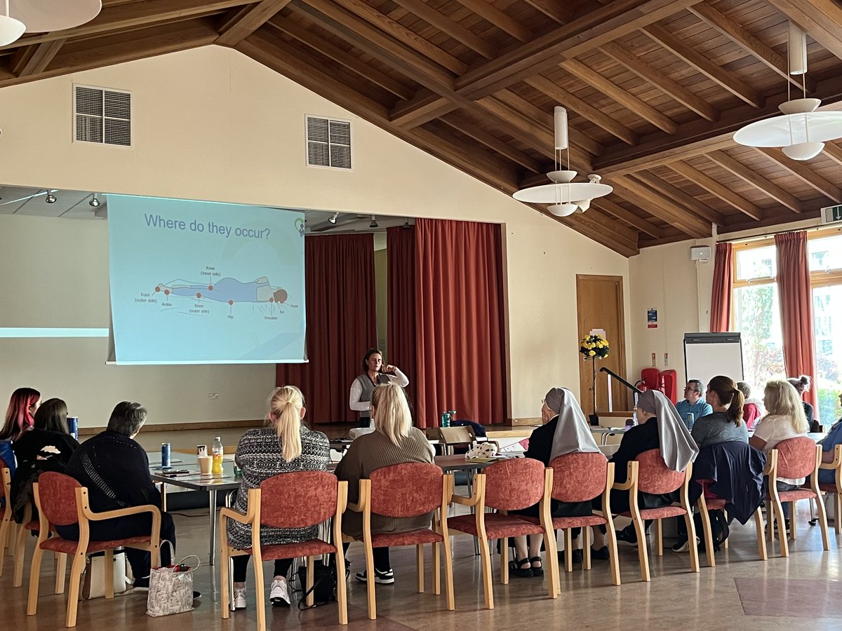 Great day today in @InverclydeHSCP with #carehome colleagues on the #Sskins study day exploring all elements of preventing and managing pressure ulcers. If you missed this one visit the website for the next Study Day @CarolineElsego1 @fionacowan13 👇nhsggc.scot/your-health/ca…