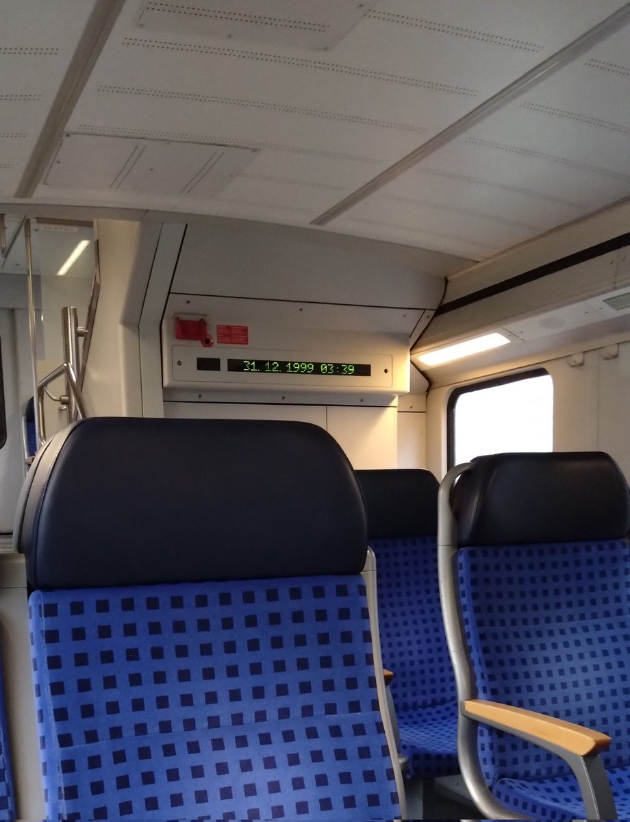 Maike; Commissions open! 🌌 tweet media