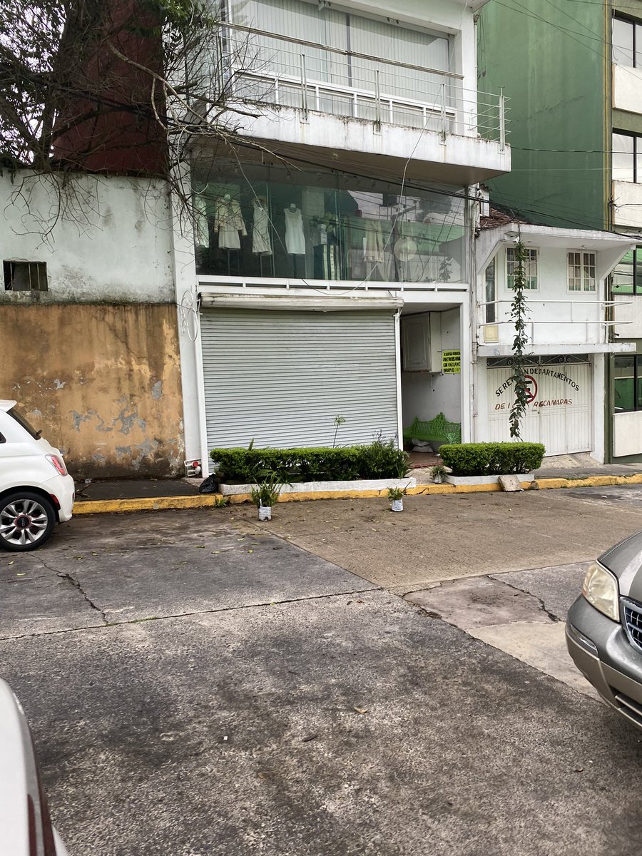 _maguip's tweet photo. OYE @ssptransitover SE PUEDE APARTAR LUGARES EN VÍA PUBICA? DUDA 👀👀👀🤔🤔🤔

📍Anatastacio Bustamante entre Altamirano y Victoria Col. centro 

Ccp: @ahuedricardo @VialidadXalapa @BrotherDeXalapa @XaIapa https://t.co/xLzLS4QRsA