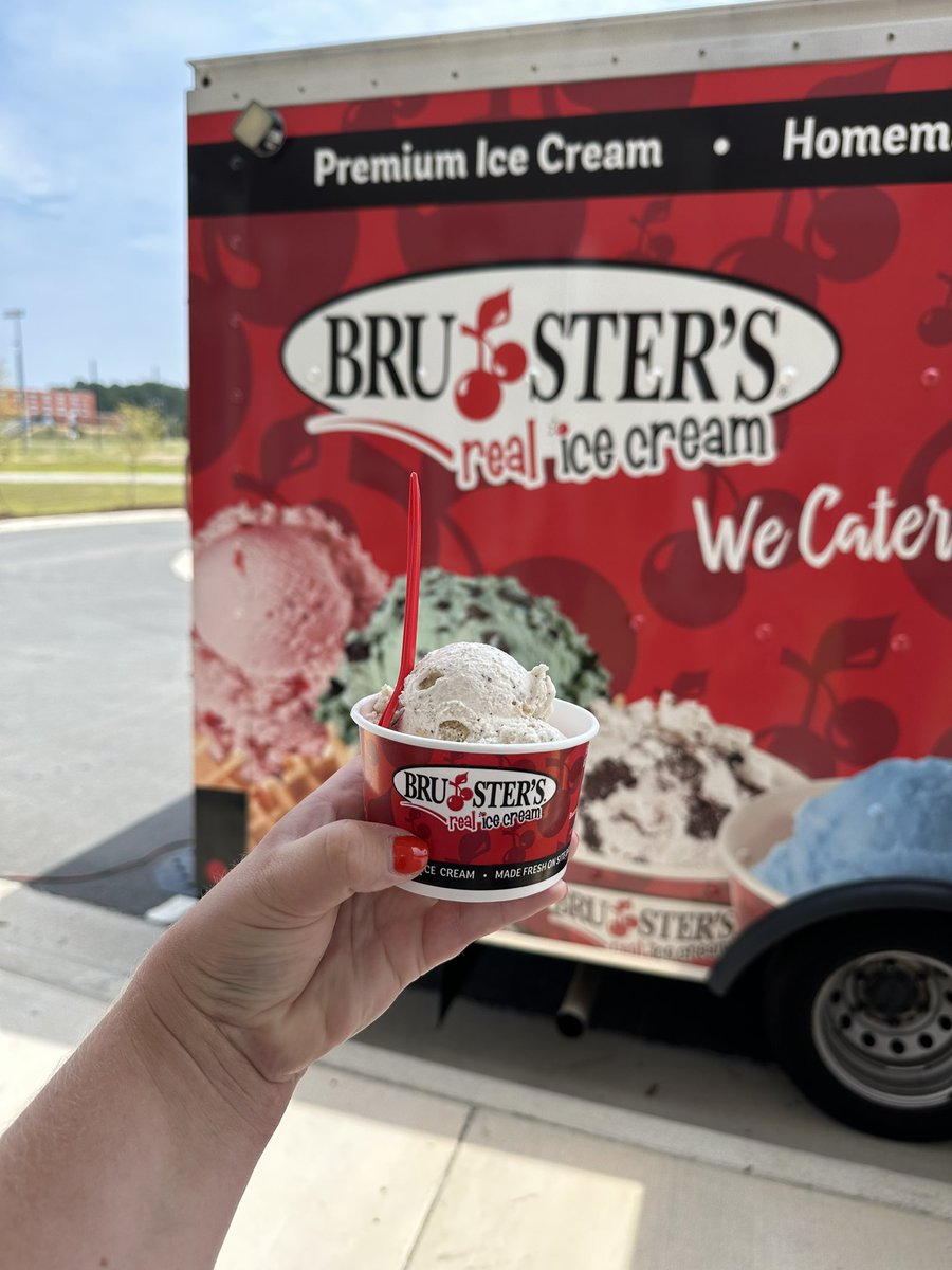 Landon McNally tweet media