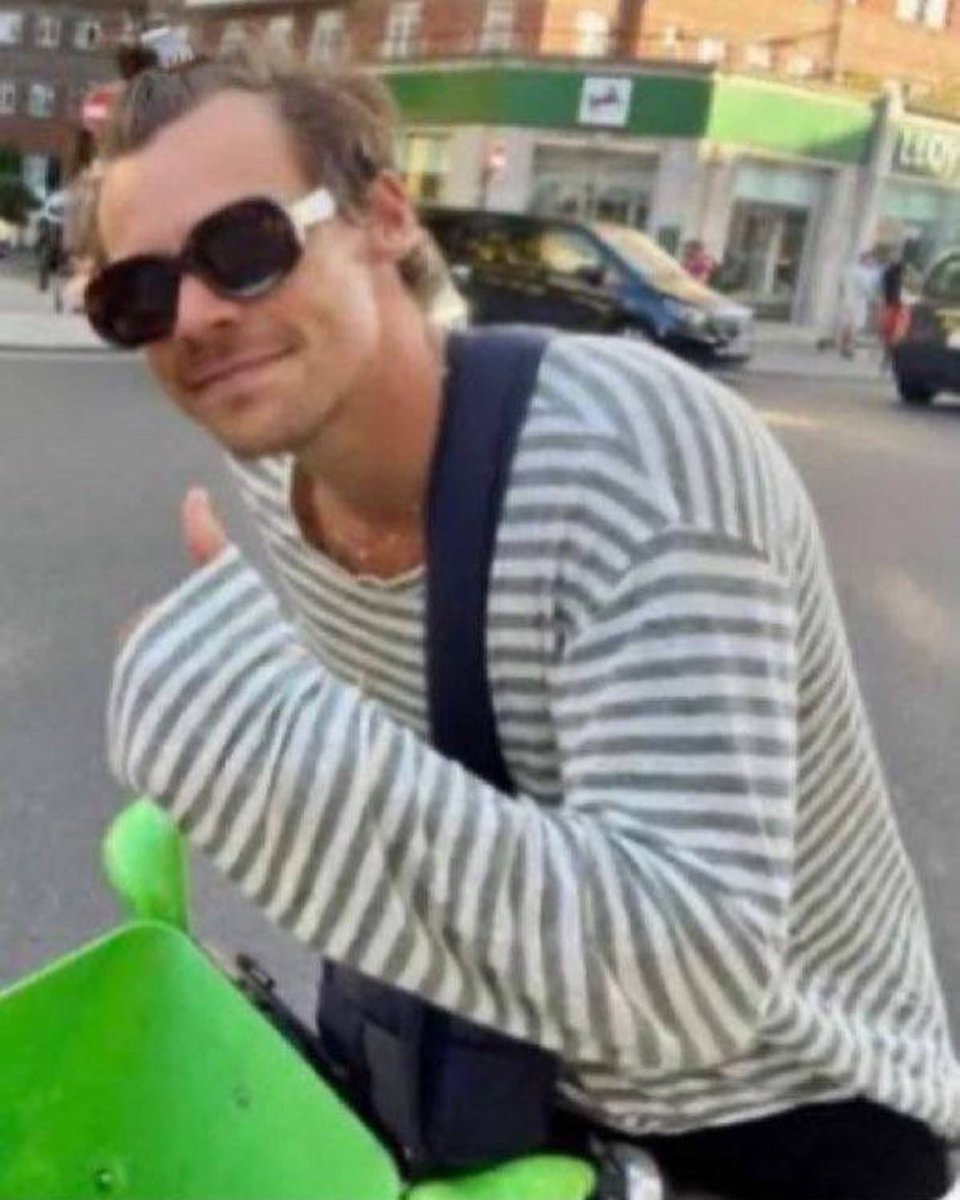 SpainStyless's tweet image. 📸|| ¡Más de Harry ayer!