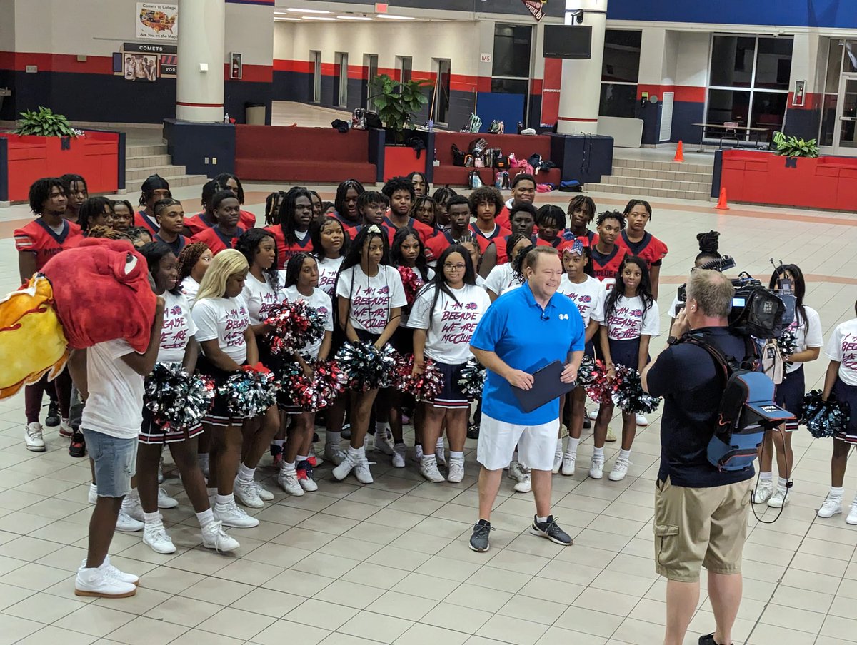 FergFlorSchools's tweet photo. 📷 Bright &amp; Early! ☀️Today, @kmov made a special visit to McCluer High School to capture the incredible energy and excitement as everyone gears up for the new year! 📷 Stay tuned, and keep an eye out for coverage of this amazing morning! 📷#McCluerComets #KMOVBacktoSchool https://t.co/ZrvsfgHE4X