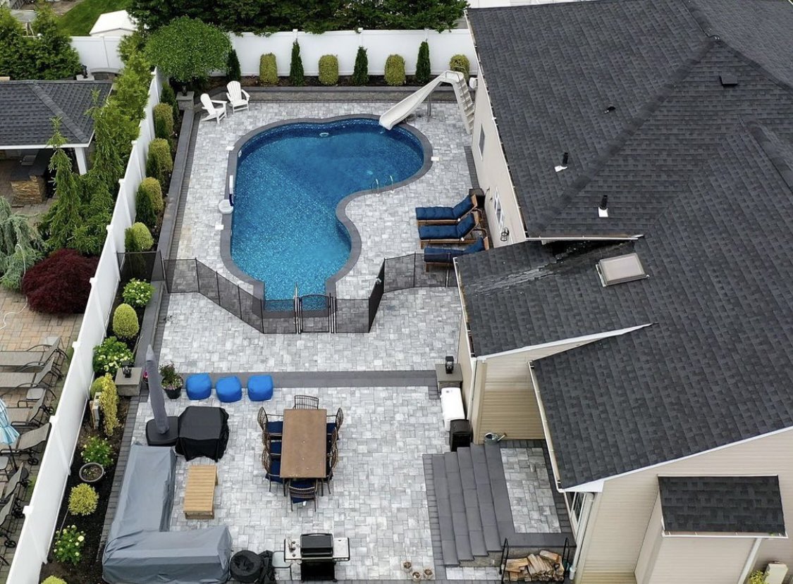 CambridgePavers's tweet photo. Amazing pool patio by Genstar Masonry #standoutsunday #cambridgepavers #cambridgepaverspoolpatio https://t.co/UPFH8lucBQ