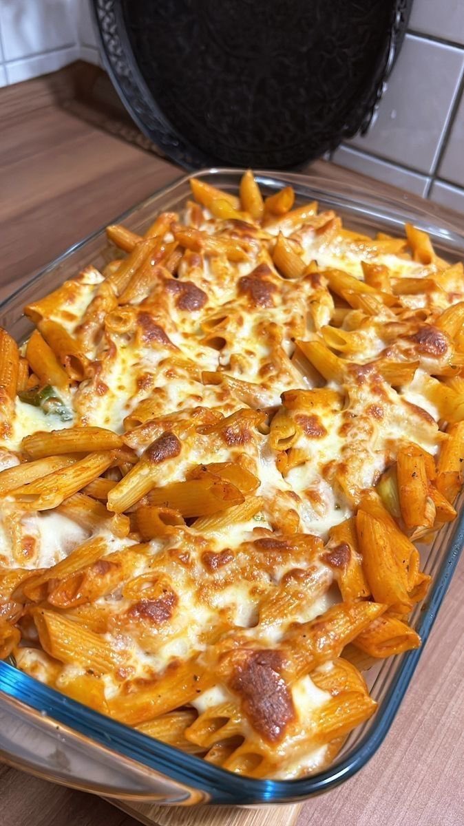 food_porn17's tweet photo. Macarrão de forno https://t.co/ESSTGa0MI7