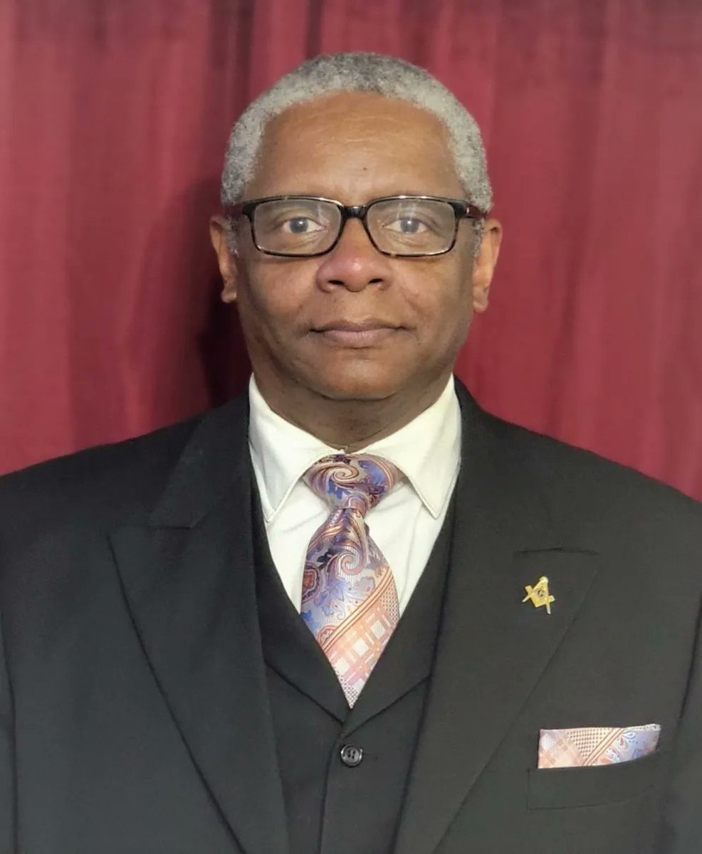 AR CommunityColleges (@arkansascc) on Twitter photo Join us in celebrating Reverend Alvis Hamilton, owner of Hamilton-Davis Funeral Home, 2023 Outstanding Alumni Honoree for <a href="/UAHopeTexarkana/">UA Hope-Texarkana</a>! š Your dedication to improving our community showcases the true power of community college education. buff.ly/3Qlwx4h Join us in celebrating Reverend Alvis Hamilton, owner of Hamilton-Davis Funeral Home, 2023 Outstanding Alumni Honoree for <a href="/UAHopeTexarkana/">UA Hope-Texarkana</a>! š Your dedication to improving our community showcases the true power of community college education. buff.ly/3Qlwx4h
