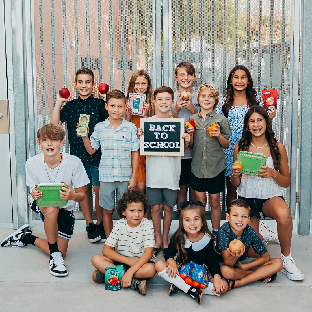 LunchBots tweet media