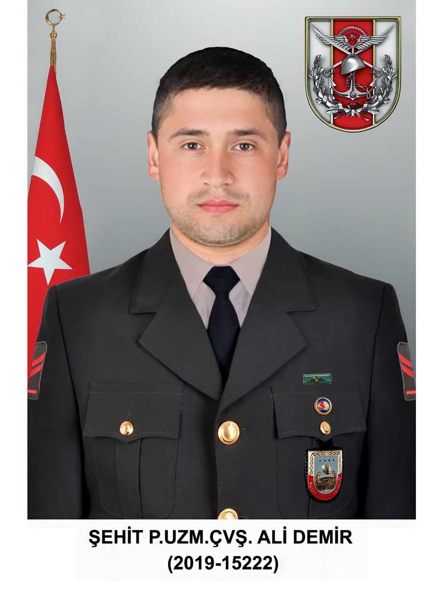 c_caybas's tweet photo. 24 Ağustos 2023 Perşembe günü bugün Irak'ın kuzeyinde bölücü terör örgütü mesupları tarafından yapılan sızma girişiminde Ordulu hemşehrimiz Piyade Uzman Çavuş Ali DEMİR şehit düşmüştür.
Milletimizin başı sağ olsun..

Not: Şehidimizin tören programı:

https://t.co/czIsL7kOy6 https://t.co/9RKnzrx9cS