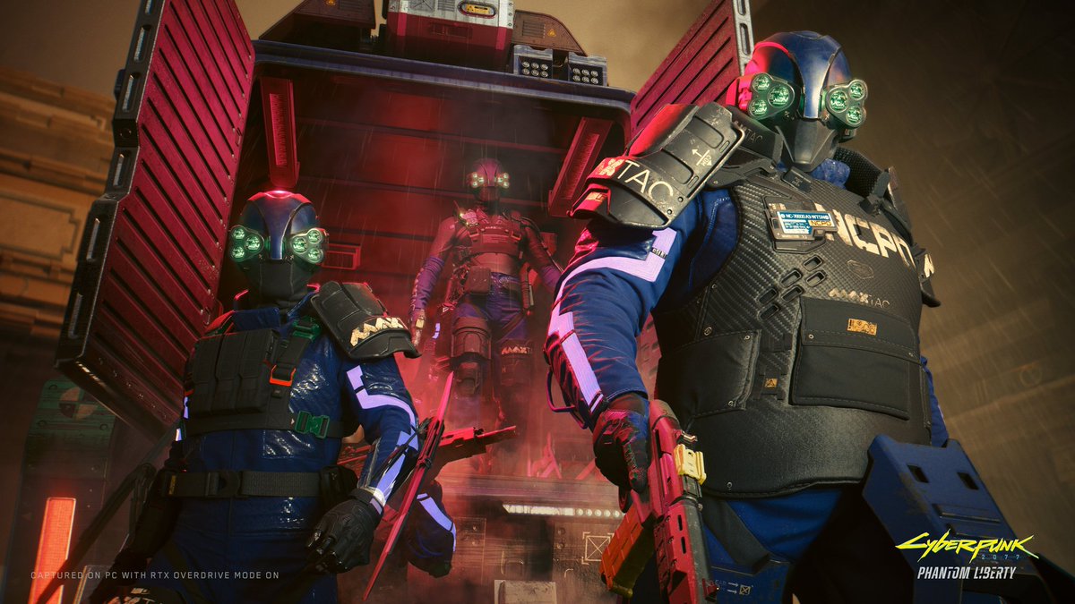 Okami13_'s tweet photo. Cyberpunk 2077: Phantom Liberty - Gameplay Overview

Includes new gameplay from Dogtown and the various new systems.

• The story is NOT standalone but takes place in the midst of the main storyline. However, you can skip ahead to the DLC if you want.

• Police can now spawn in with mounted vehicles. MaxTac officers can also spawn in eventually.

• Different districts can have different police forces.

• You will now come across fights, car chases, and gang wars while driving around Night City. The devs wanted to add more life to the world.

• Skill tree has been revamped almost entirely - it now tries to lean you into specific fantasies.

• Some of the new skills were inspired by Edgerunners.

• You can slice enemy tires with a katana using the new vehicle combat system. Mounted vehicles available with rockets, machine guns, and more.

Full video: https://t.co/MvqgHeZeK7 #gamescom2023