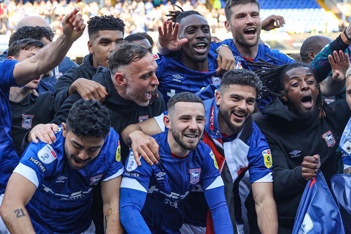 Greg Leigh tweet media