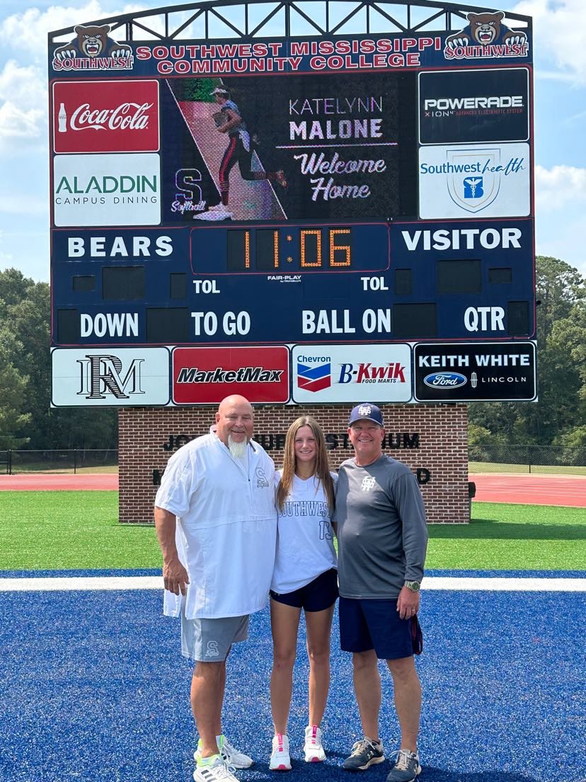 Blessed to receive and offer from <a href="/SMCCBearsSb/">Southwest Softball</a> huge thank you to Coach Shea and Coach Larry for showing me the amazing campus and facilities!!!