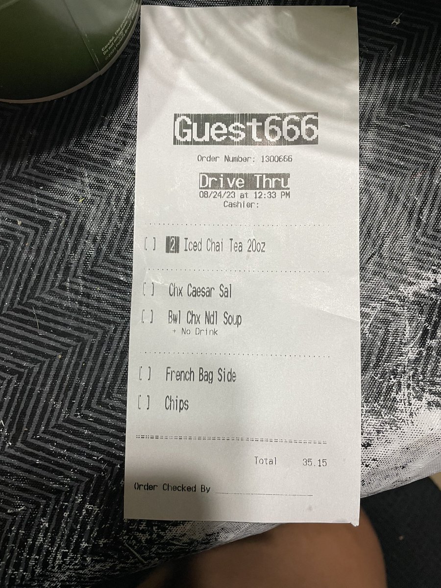 BiebaMahoneE3's tweet photo. @panerabread just got home with my Panera and realized I was charged extra for a drink I didn’t order😭was wondering why it was so expensive https://t.co/ZVEsqwrVVp