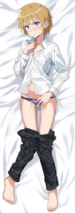 抱き枕カバー表面大体出来たー。(小物はまた後で描く)
ズボンの皺、気合い入れて描いたせいで絵面的にちょっとうるさい気も…。あと表情は驚き目の方がいいかなぁ?どうかなぁ? 