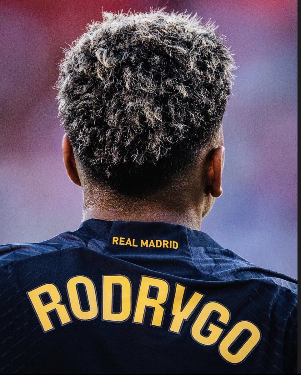 mcateeology's tweet photo. only real ones knows what this guy did to us!π #UEFASEMIS https://t.co/Hhqtv7yLHO