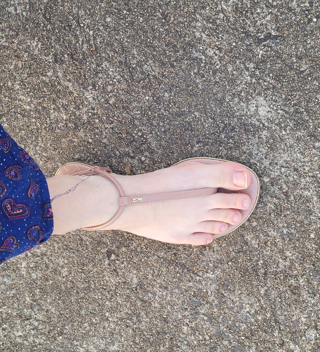 luciifeet's tweet photo. Natural toes 🌸🌸

#feetfinder #feetfethish #feetcontent #feetworship #feet_lover #pés #pezinhos https://t.co/LjuuXPJ4s3
