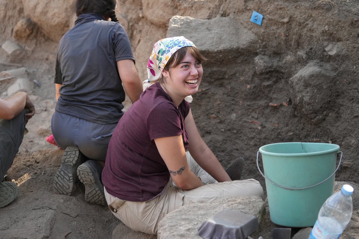 amadorpastorn's tweet photo. Encantado con la visita de esta mañana al Yacimiento ‘Ciudad de Vascos’, ubicado en #Navalmoralejo (#Toledo) donde actualmente se está realizando un proyecto de investigación cofinanciado a través de la orden de investigación del patrimonio arqueológico de Castilla-La Mancha https://t.co/UdYggzhuS9