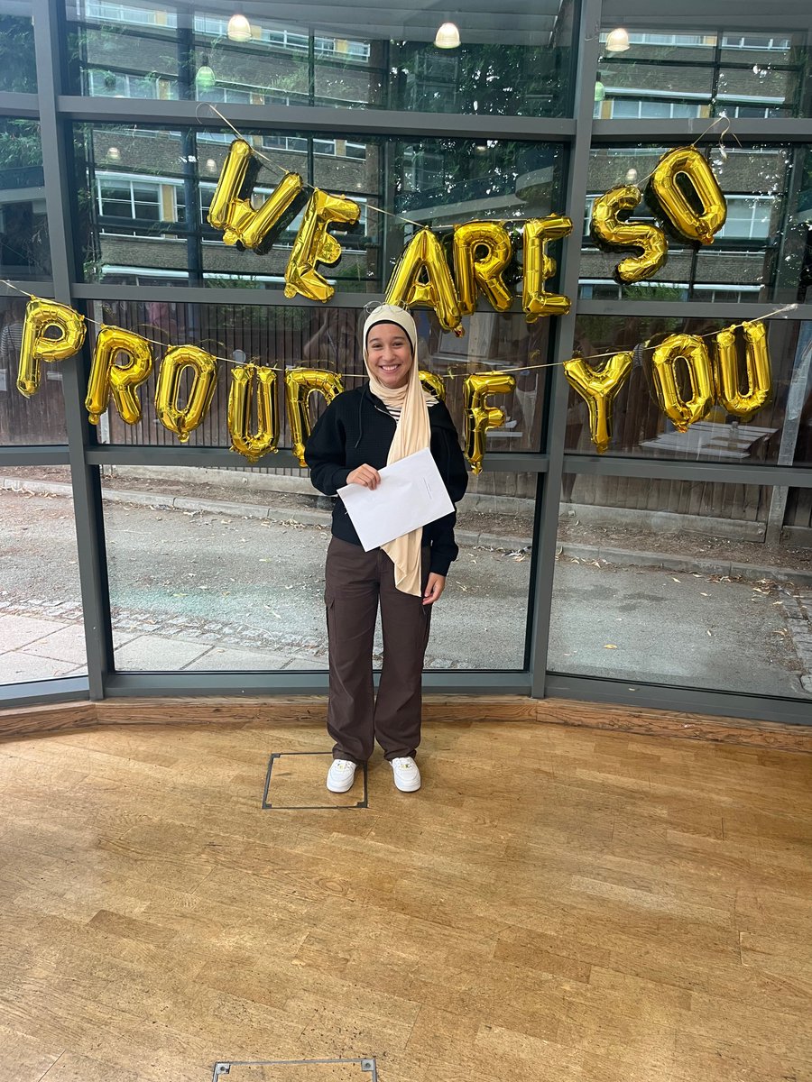 ArkSchools's tweet photo. 📢✨Students in 20 schools across Ark are receiving their GCSE results today! Check out our headline results and rolling updates from across the network⬇️
https://t.co/tqQiSOQXls https://t.co/Khyi7SfuBv