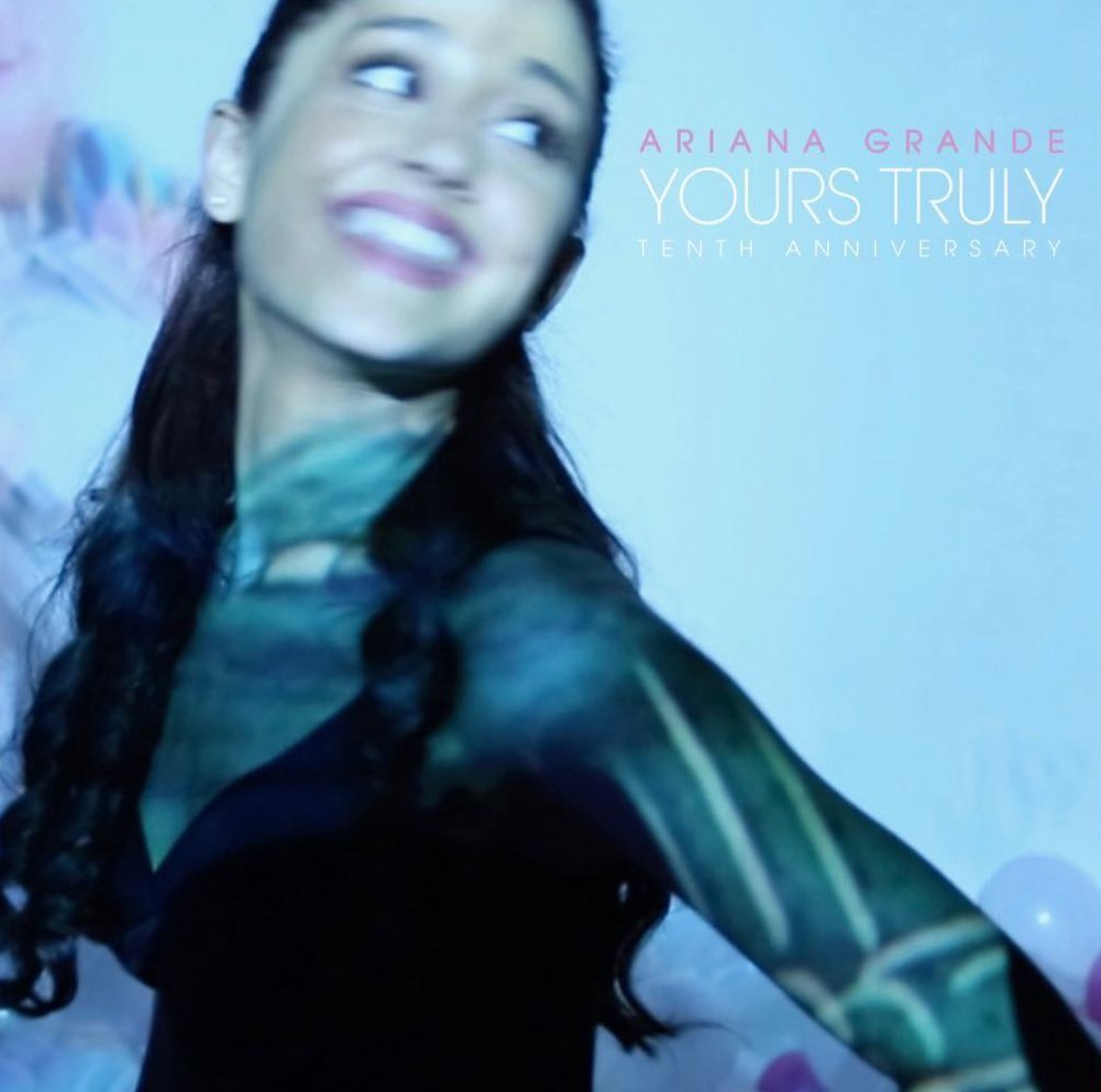 infoari's tweet photo. PREPAREM O LENCINHO: "Yours Truly Deluxe" estará disponível a partir da 1h da madrugada! #10YearsofYoursTruly https://t.co/lsO4CUxcqM