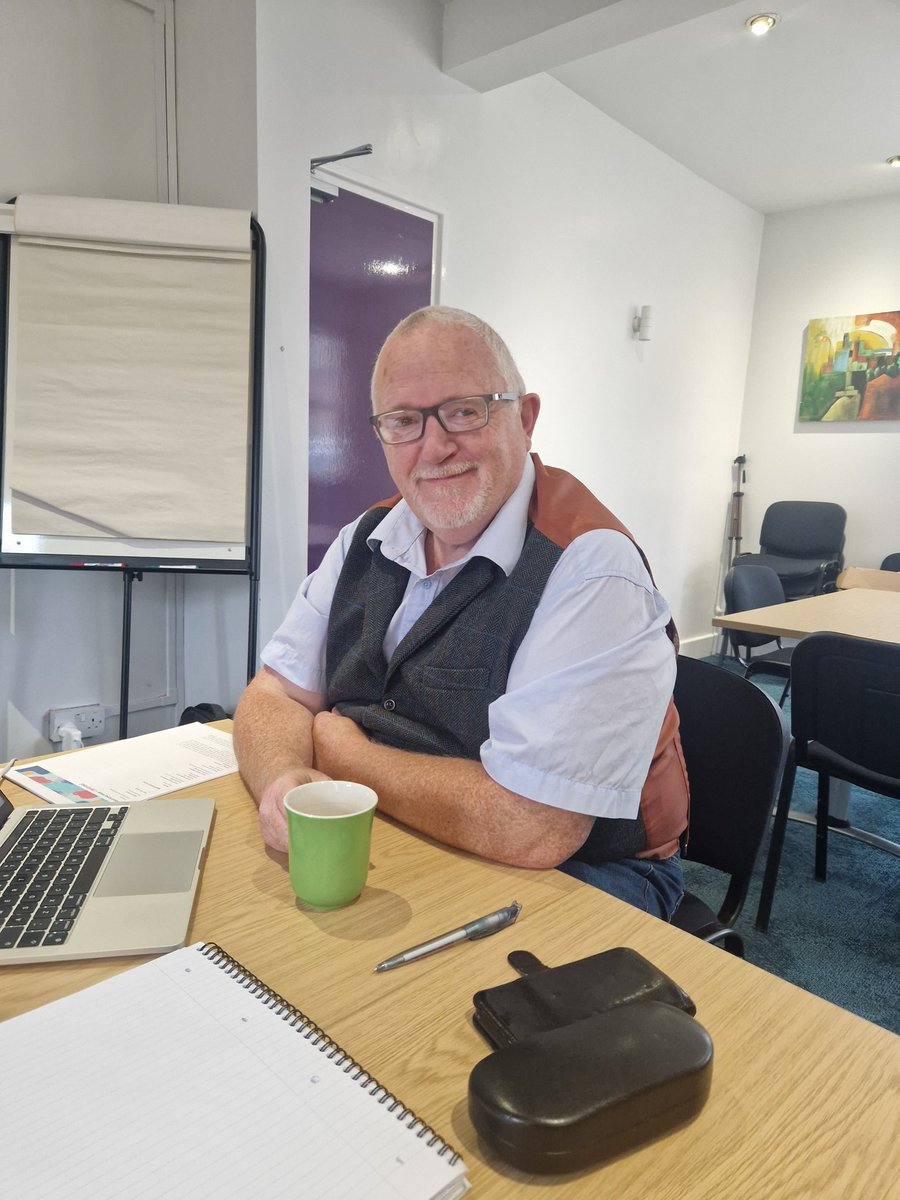AngelGroupsT's tweet photo. We're in cloudy Leeds today where coffee, muffins and expanding the team is on the agenda! 

#angelgroup #team #Leeds https://t.co/d1lNvgXofj