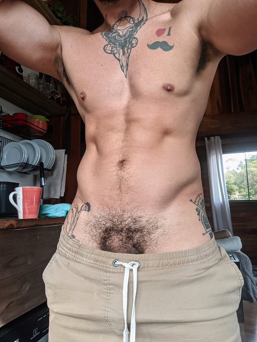 Home alone https://t.co/BdnFU7m9aK