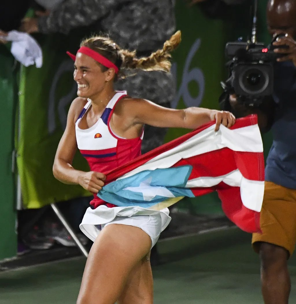 viillalona's tweet photo. @atmos_usa My favorite moment was when Mónica Puig won the first gold medal for Puerto Rico. Not very footwear related but definitely iconic and legendary. Not only because of the medal but also because it was a woman. #PicaPower
Size 9 #atmoscollectorsclub https://t.co/UWvEZbrGWg