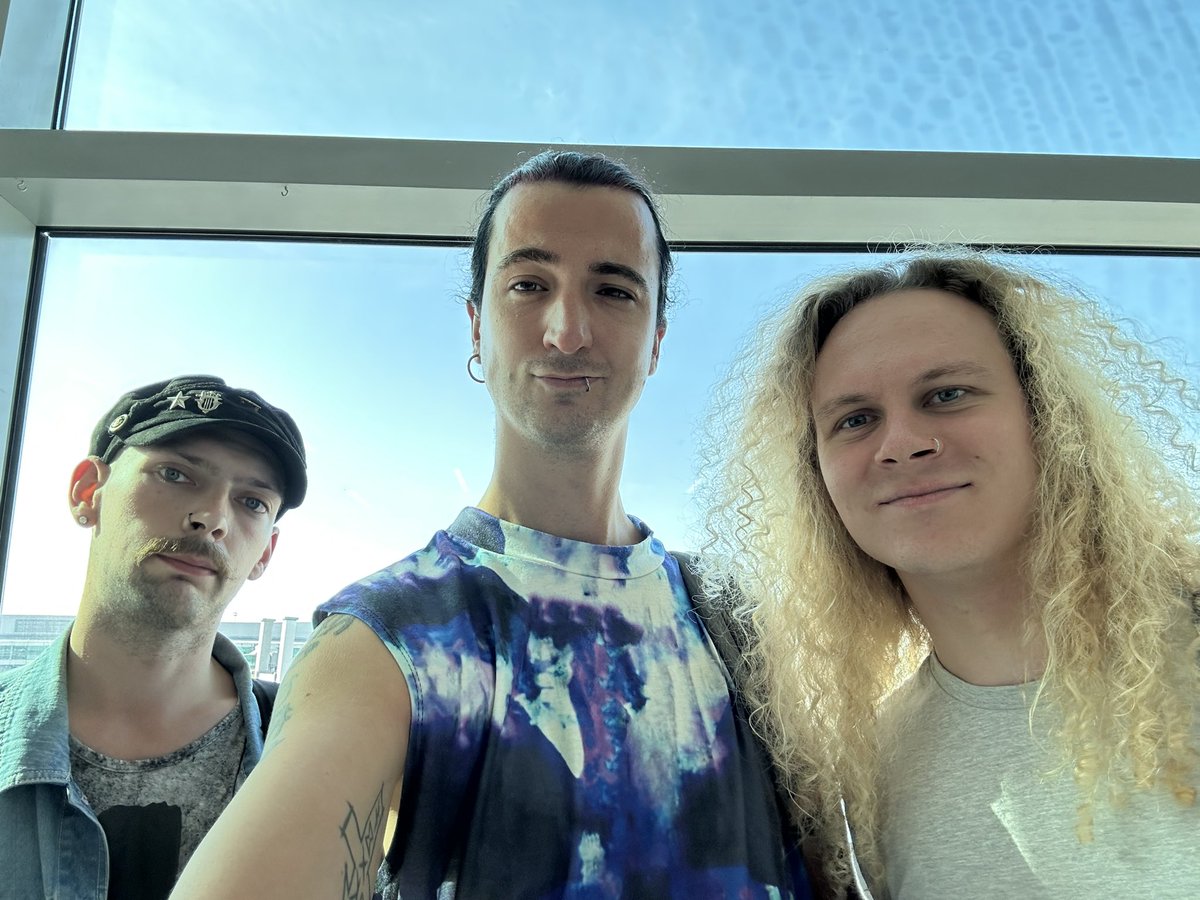 3/4 of Ratz in London 🔥