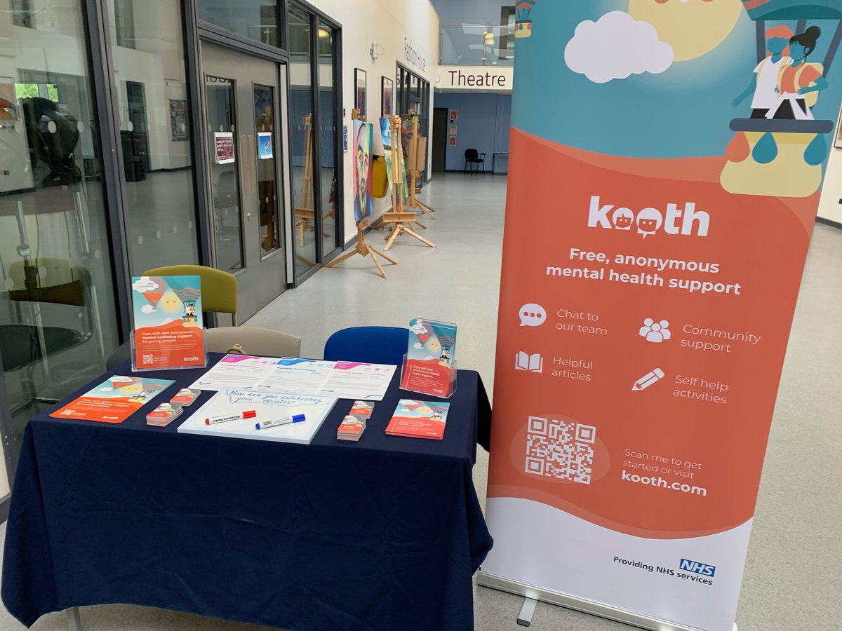 Thank you to @OBAcademy for having me along to host a Kooth information stall earlier today as part of their GCSE results day. 💙🌞

Remember that Kooth.com is here to support you no matter what the outcome was today! 

#Halton #wellbeingsupport