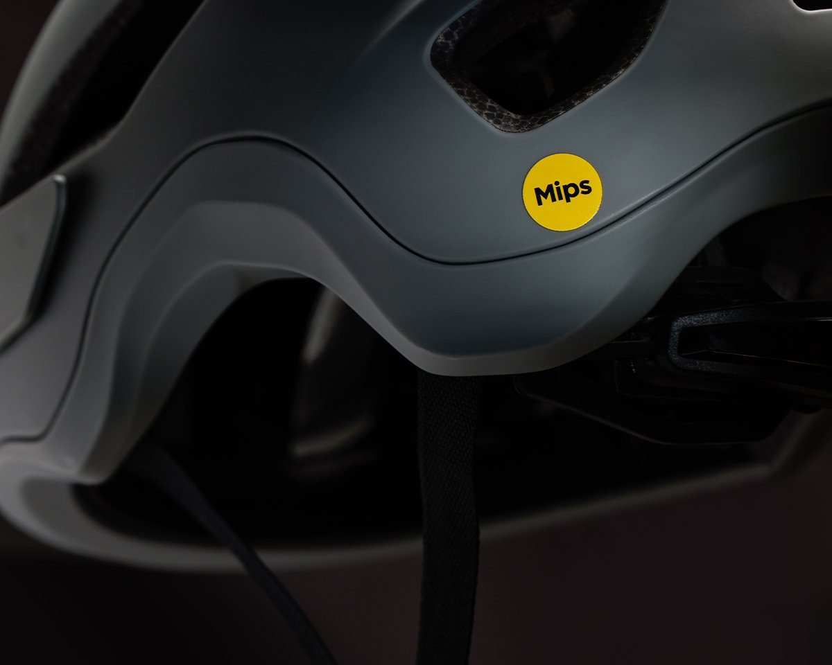 ridegiantbikes's tweet photo. Fully integrated into the padding, the super low-profile Mips Air Node® liner featured on the all-new Rail is a top-of-the-line safety system that reduces rotational forces.
Learn more → https://t.co/87ZKOkz9At
#ConquerWithConfidence #RideUnleashed https://t.co/s9y1wMCxqW