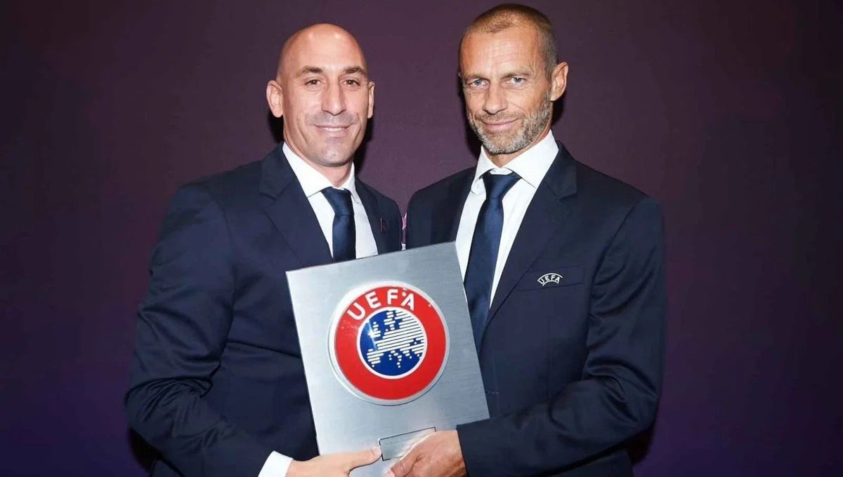 solofichajes123's tweet photo. 🤫Silencio cómplice en la UEFA con su vicepresidente Luis Rubiales https://t.co/PrwApNg4do