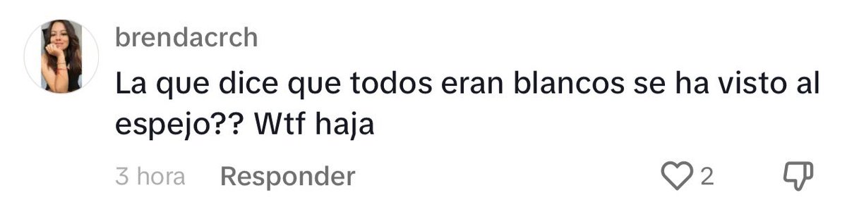 Yo sé que esta es una conversación que tenemos aún en pañales, pero es fuerte ver que señalar (y auto reconocer) la blanquitud, que va más allá del color de la piel, te exponga a comentarios como estos 😳 .