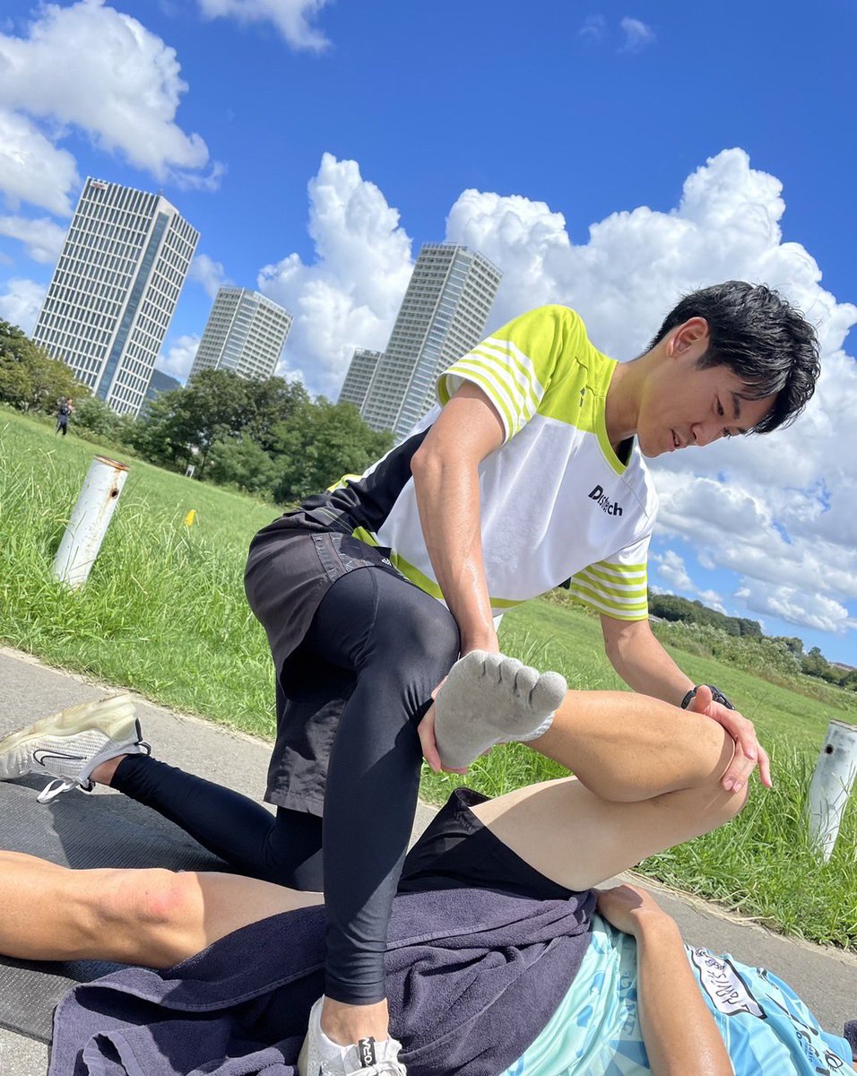 nssutouch's tweet photo. 今日は株式会社nobitelさんが運営している
Dr.stretchのトレーナーさんに来ていただき
��手にストレッチをしていただきまし��!

普段のプレーで酷使している体にプロのストレッチトレーナーの技術をマンツーマンでやってもらうことで体がスッキリ😊

ありがとうございました♪

#ドクターストレッチ https://t.co/gbDykJU1lf