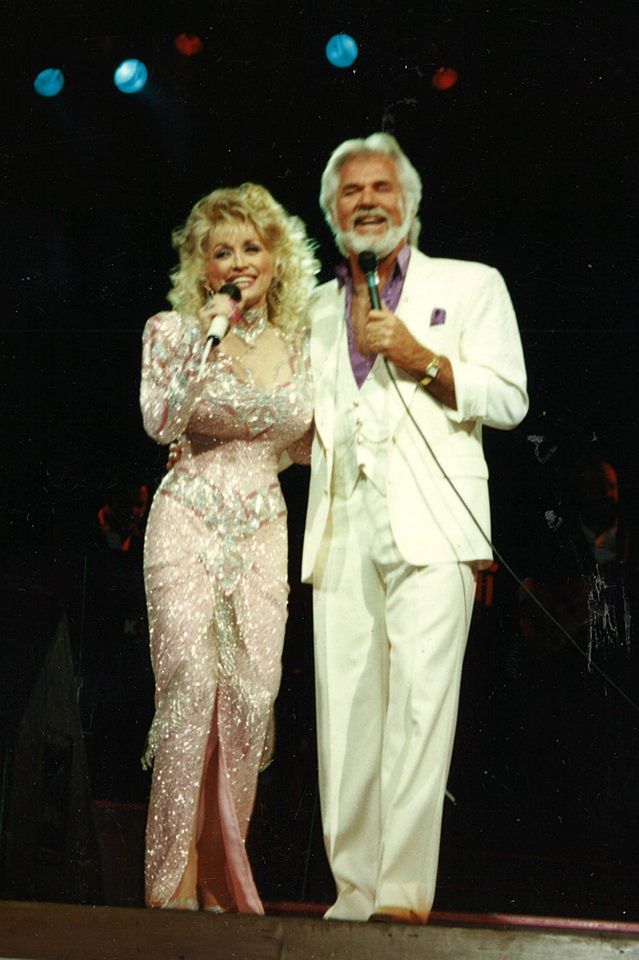 CJCB1270's tweet photo. #OnThisDay in 1985 Dolly Parton and Kenny Rogers were at #1 on the Billboard Country Singles chart with "Real Love", it was Parton and Rogers' second country chart-topper as a duet act. https://t.co/n2dS2NQ59e